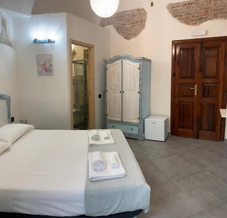 La Casa Di Dario Hotell La Maddalena  Exteriör bild