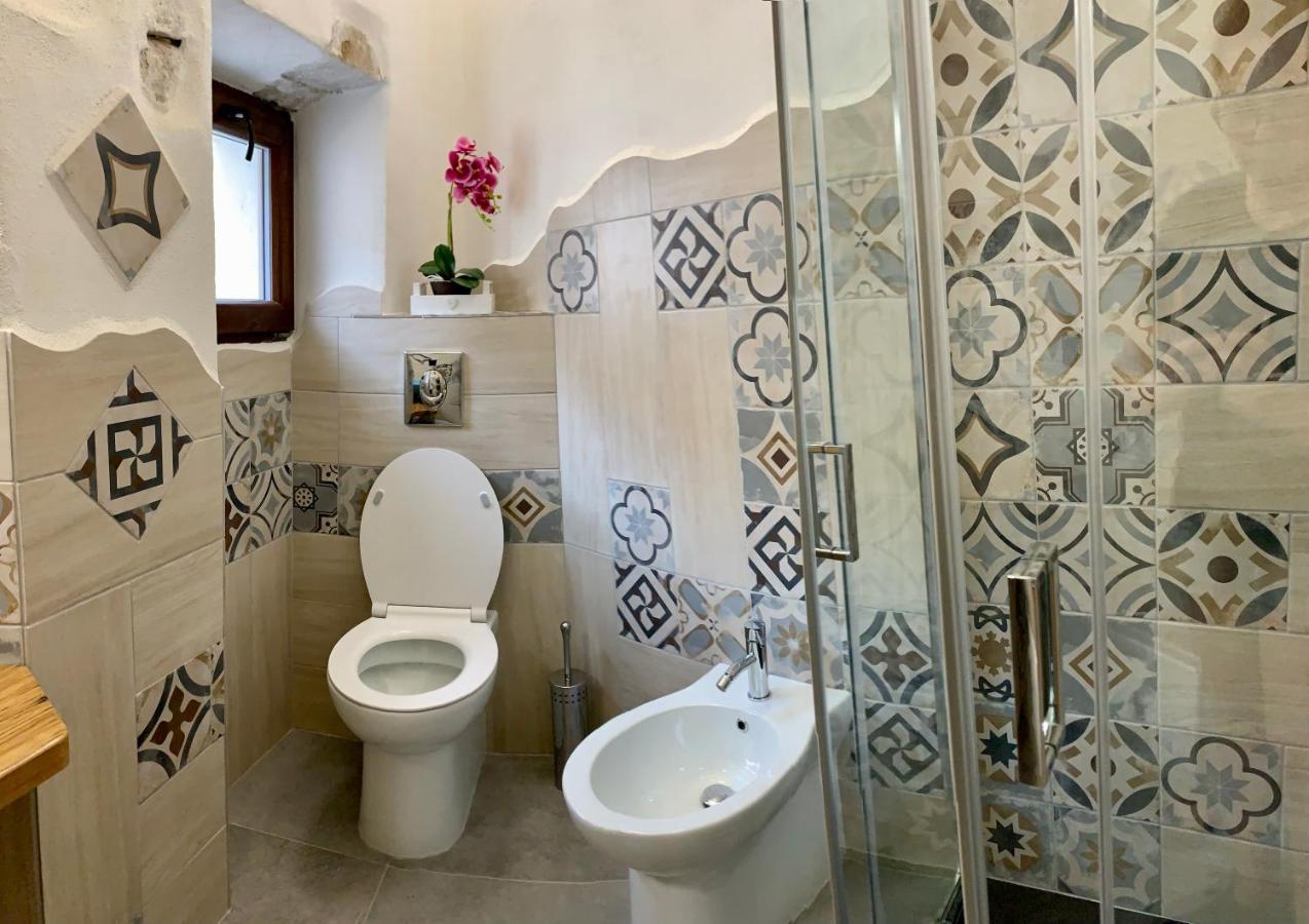 La Casa Di Dario Hotell La Maddalena  Exteriör bild