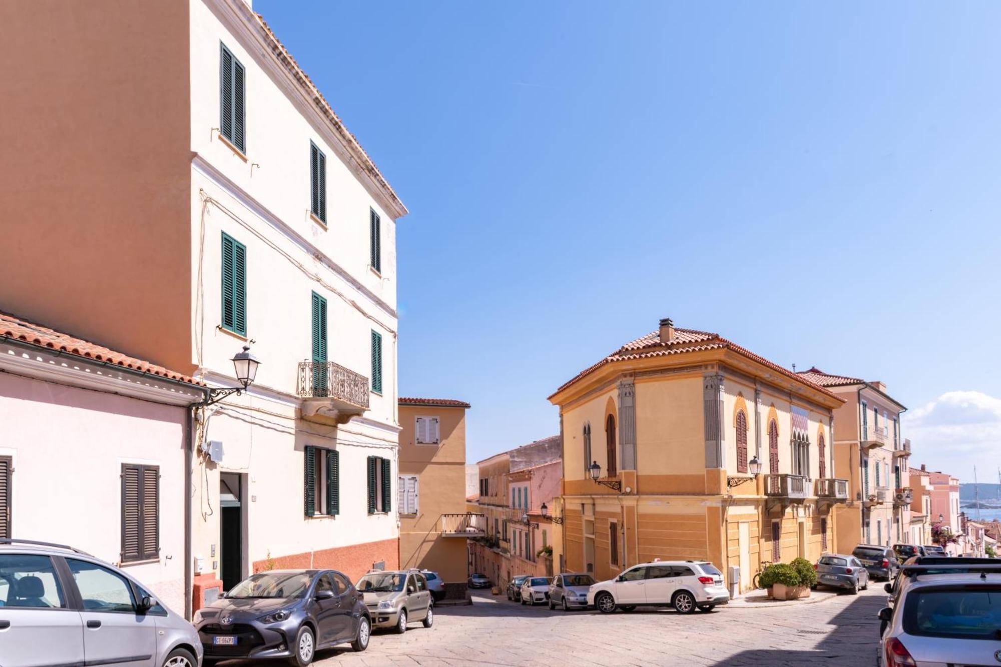 La Casa Di Dario Hotell La Maddalena  Exteriör bild